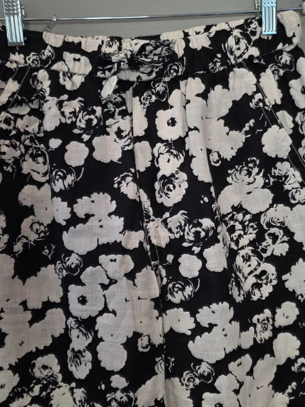 Everlane Linen Pull-On Barrel Pant Black Bone Floral